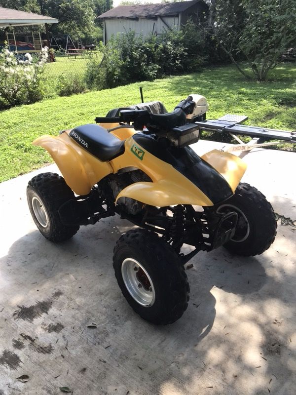 2003 Honda 300ex atv 4 wheeler runs great with title.. $1650 for Sale