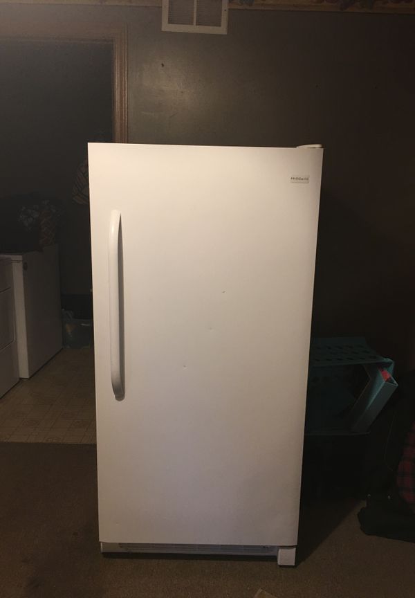 Frigidaire freezer for Sale in Hicksville, OH - OfferUp