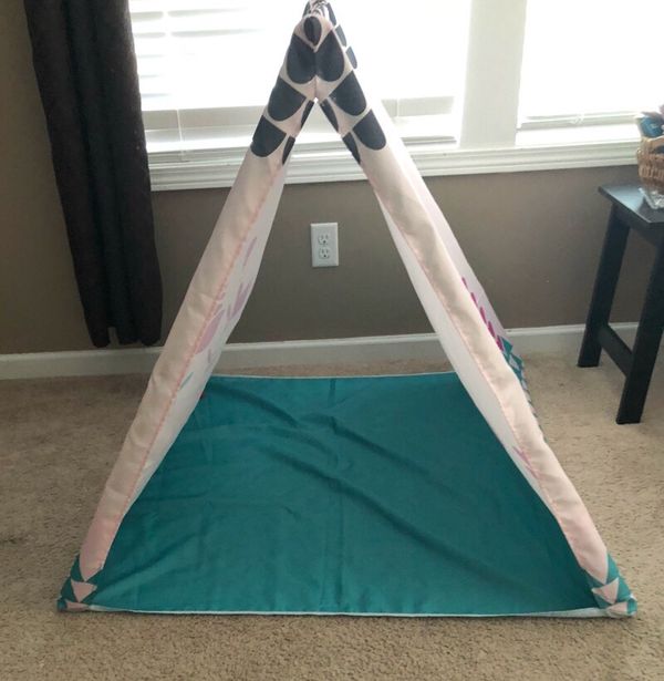 Antsy Pants Pink Cottage Tent & Pole/Connectors Kit for Sale in Roselle ...