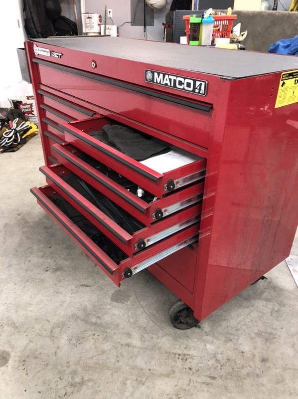 MATCO Toolbox 4s mint condition locking drawers for Sale in Arlington ...