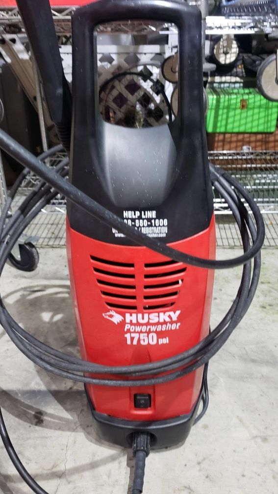 Husky 1750 PSI electric power washer with hose and gun fully functional ...