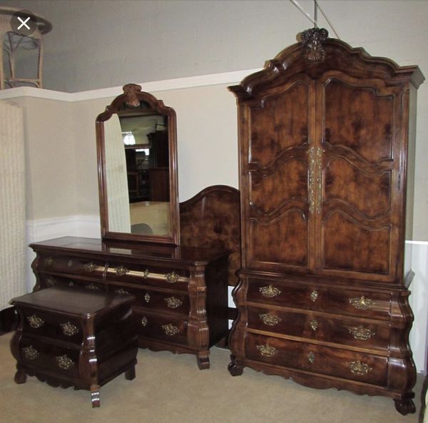 Antique Henredon Bedroom Furniture set. for Sale in ...