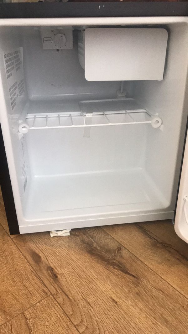 Hisense Mini Fridge for Sale in Los Angeles, CA OfferUp