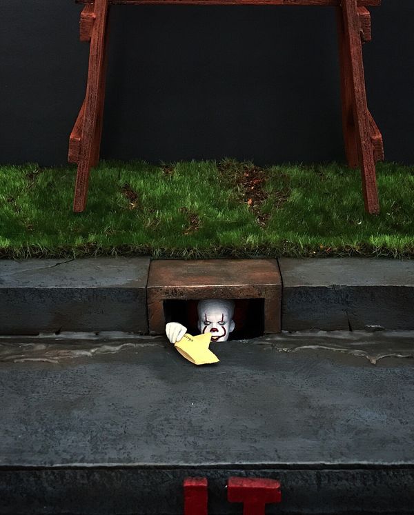 gallery diorama pennywise