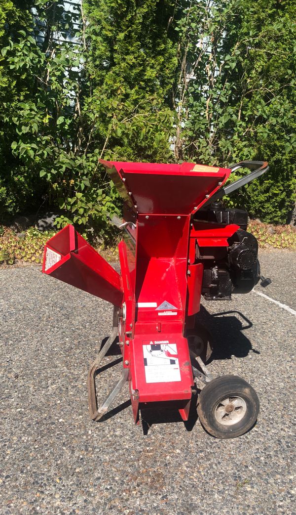 WOOD CHIPPER TROY BILT TOMAHAWK 5.0 HP for Sale in Brier, WA - OfferUp