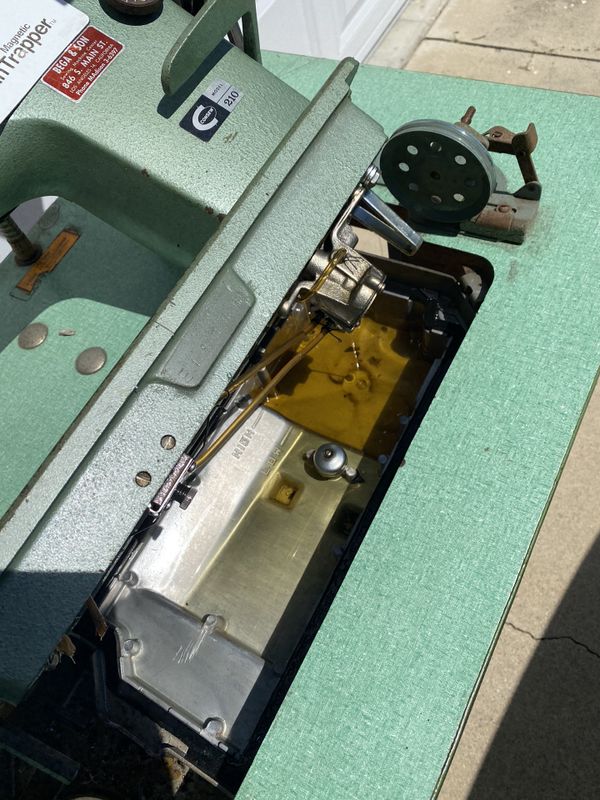 Consew sewing machine model 210 for Sale in Diamond Bar, CA OfferUp