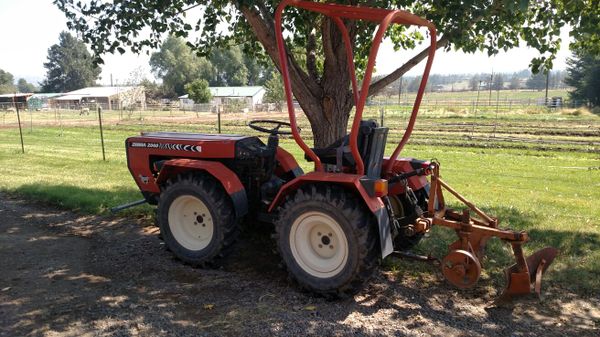 Zebra 2040 zetor tractor for Sale in Redmond, OR - OfferUp