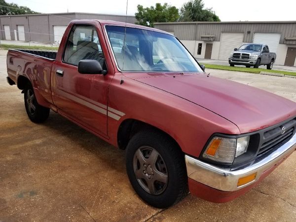 1995 Toyota Pickup 2WD for Sale in Orlando, FL - OfferUp