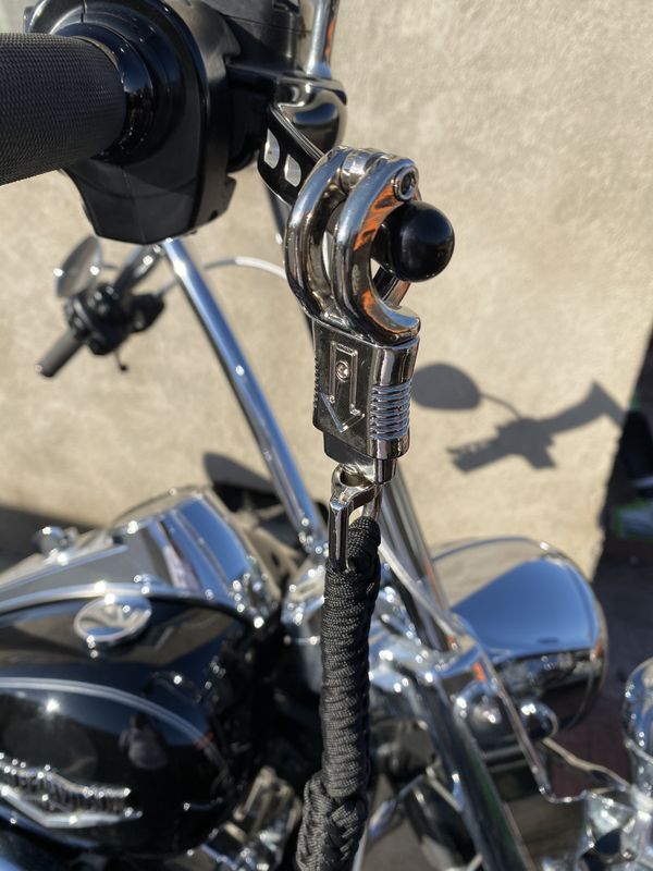 harley handlebar whip