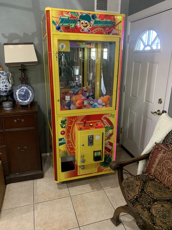 Toy Soldier claw machine crane machine for Sale in Phoenix, AZ - OfferUp