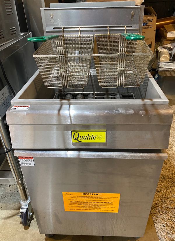 Qualite Commercial 80lb 150,000 Btu Natural Gas Fryer (new) for Sale in