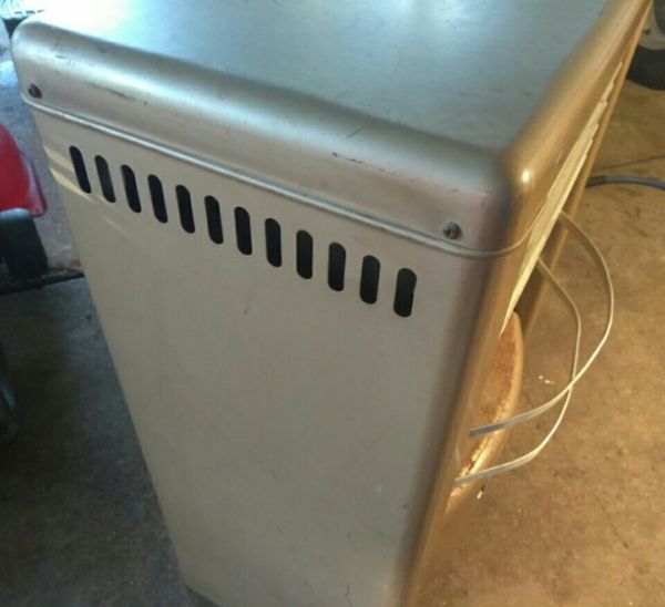 Dearborn heater. 28,000 BTU'S. 125.00 CASH for Sale in Fort Worth, TX OfferUp