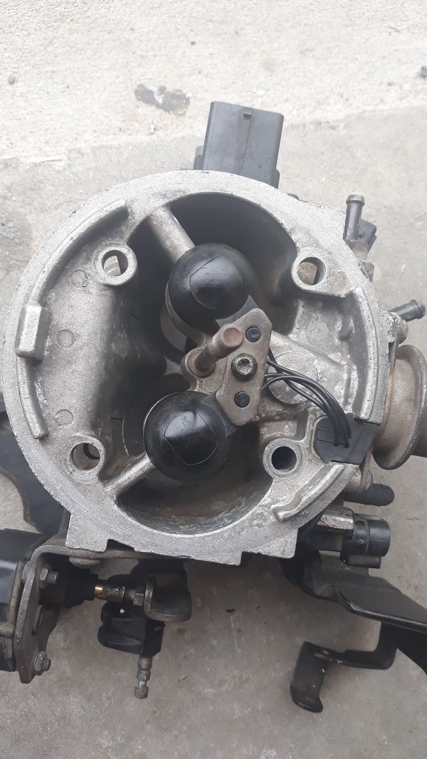 Holley 2 barrel throttle body for Sale in Deltona, FL - OfferUp