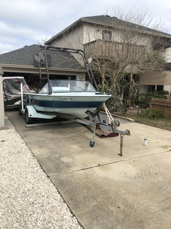 1983 mastercraft wakeboard boat for Sale in Corpus Christi, TX OfferUp