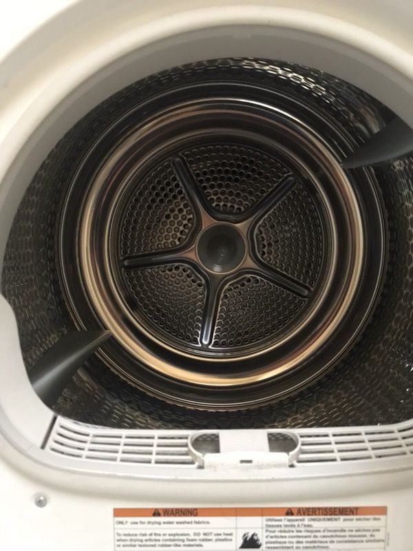 Bosch Axxis 24” compact stacking vented electric dryer for Sale in San