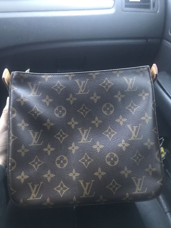 Louis Vuitton shoulder bag for Sale in San Antonio, TX - OfferUp