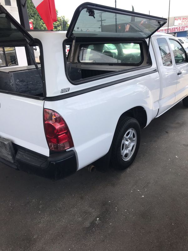 Camper shell for toyota Tacoma 2005/2015 for Sale in Perris, CA - OfferUp