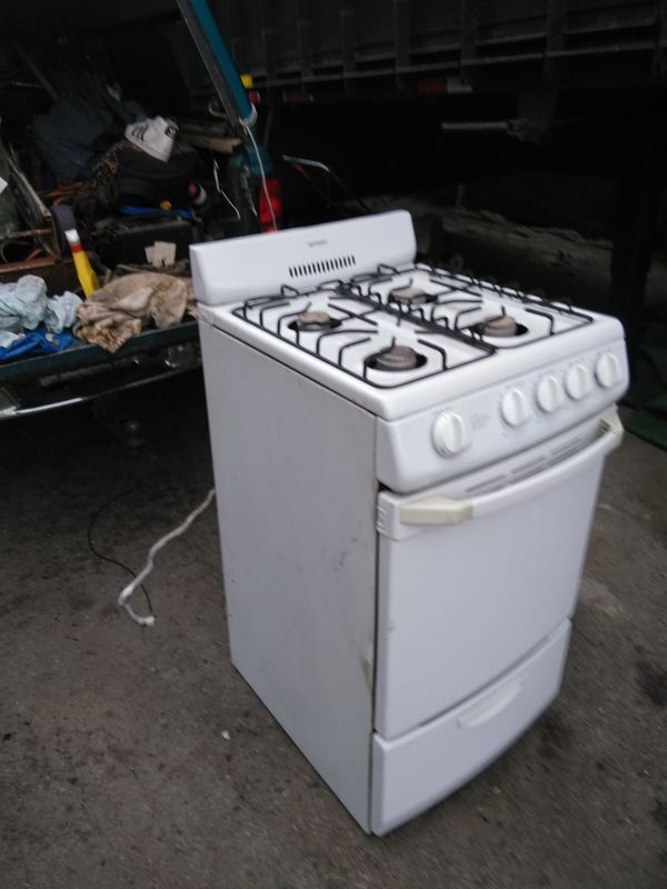 Hotpoint apartment size stove for Sale in Long Beach, CA OfferUp