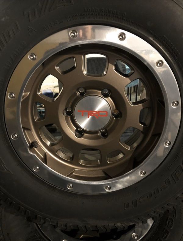 Wheels and tires Like new condition for TRD Toyota Tacoma FJ Cruiser 16