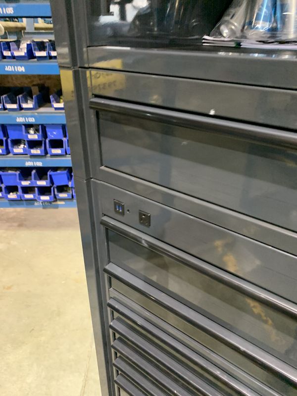 Matco 4s tool box with hutch and extra drawer for Sale in Hillsboro, OR