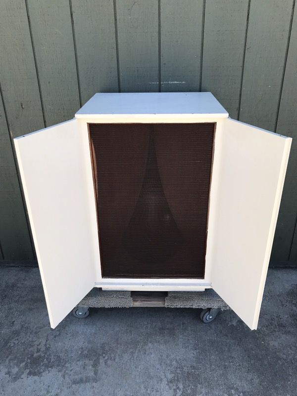 Karlson 15" Speaker Enclosure Woth Doors for Sale in Hayward
