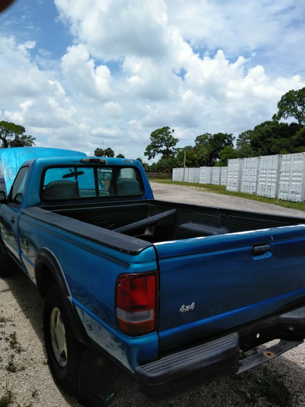 Parting out 1994 Ford ranger v6 3.0 A/T 4x4 for Sale in North Fort