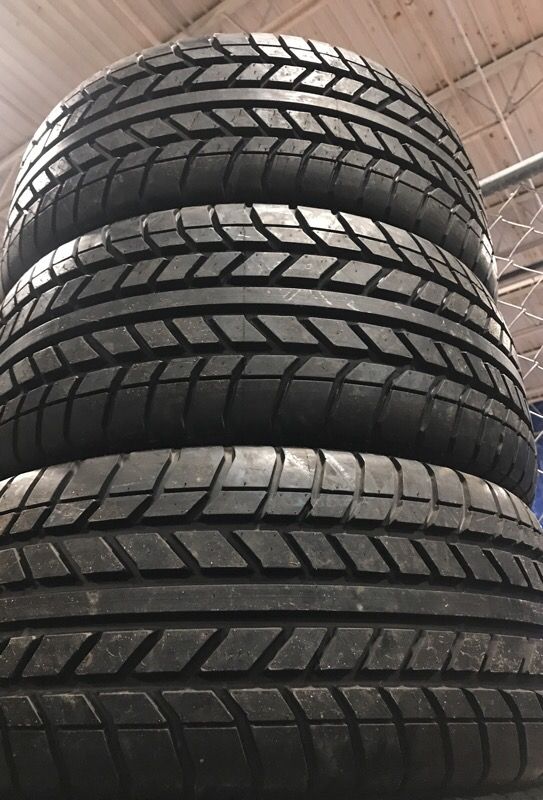 Pirelli P700-Z 225 45 16 for Sale in Philadelphia, PA - OfferUp