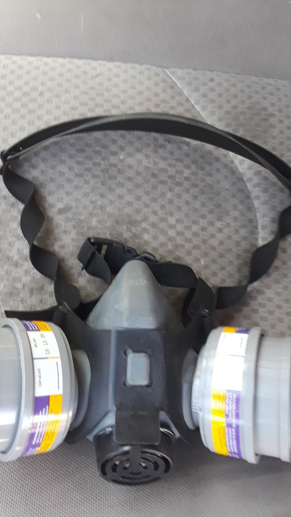 Medium. R5700 Respirator. for Sale in Vancouver, WA OfferUp
