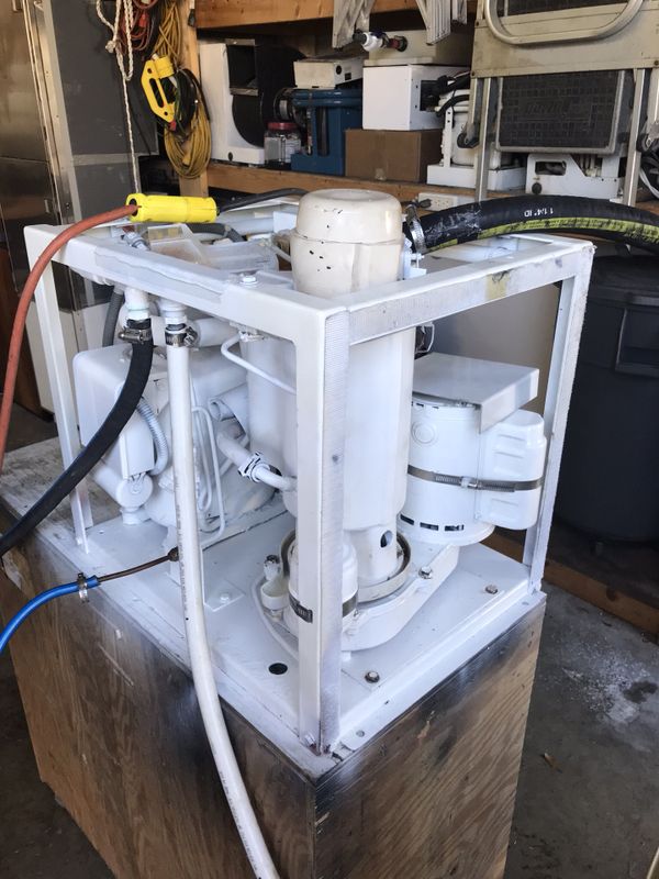 Eskimo ice EI600 ice chipper for yacht for Sale in Deerfield Beach, FL