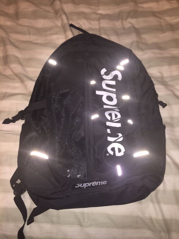 Ss17 3m supreme backpack black for sale!!!!! for Sale in Maple Valley, WA - OfferUp