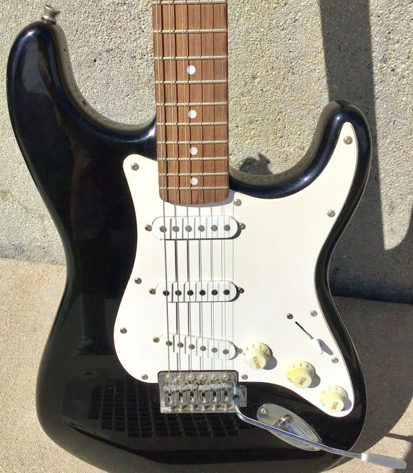 Fender Starcaster Strat CSX electric guitar. for Sale in Los Angeles