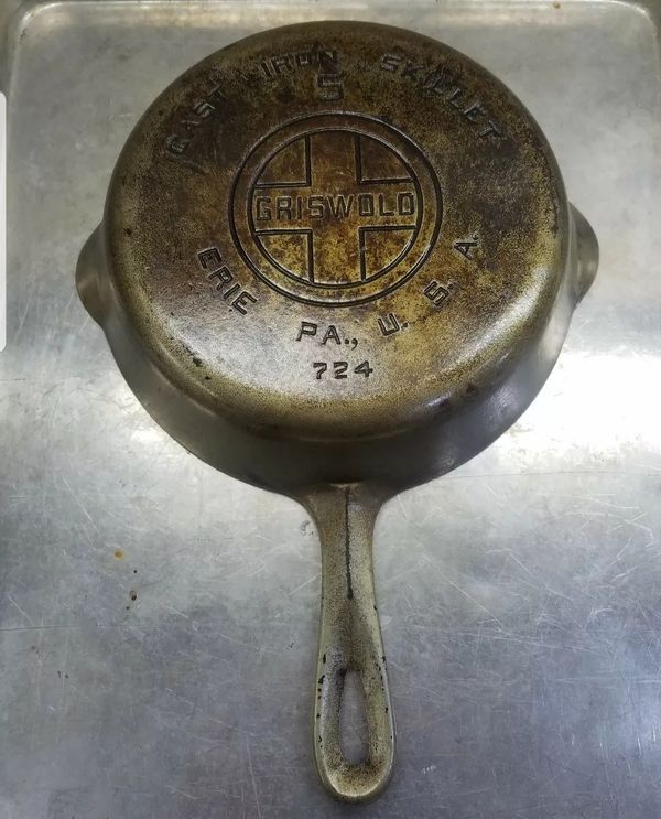 Griswold Cast Iron Skillet No. 5 Large Block Logo Erie PA. U.S.A. 724 for Sale in Ontario, CA