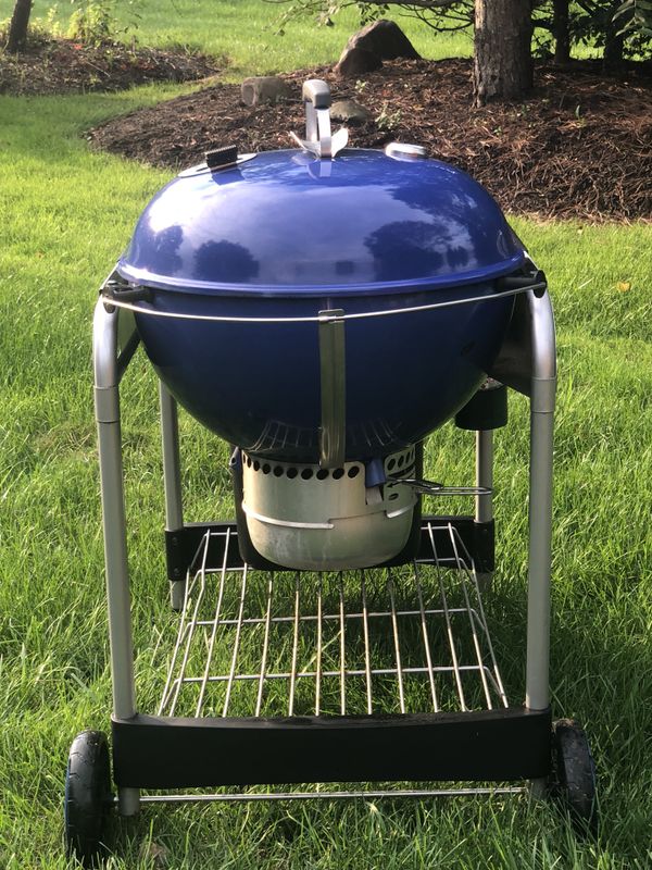 weber slate blue performer deluxe charcoal grill