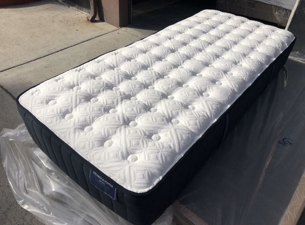 stearns & foster cal king mattress