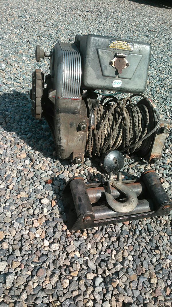 Warn winch 8274 upright for Sale in Puyallup, WA OfferUp
