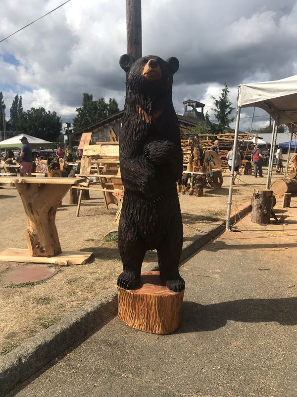 8’ tall chainsaw carved bear for Sale in Bonney Lake, WA OfferUp