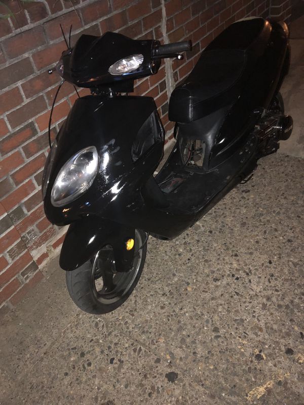 150cc scooter for Sale in Philadelphia, PA - OfferUp