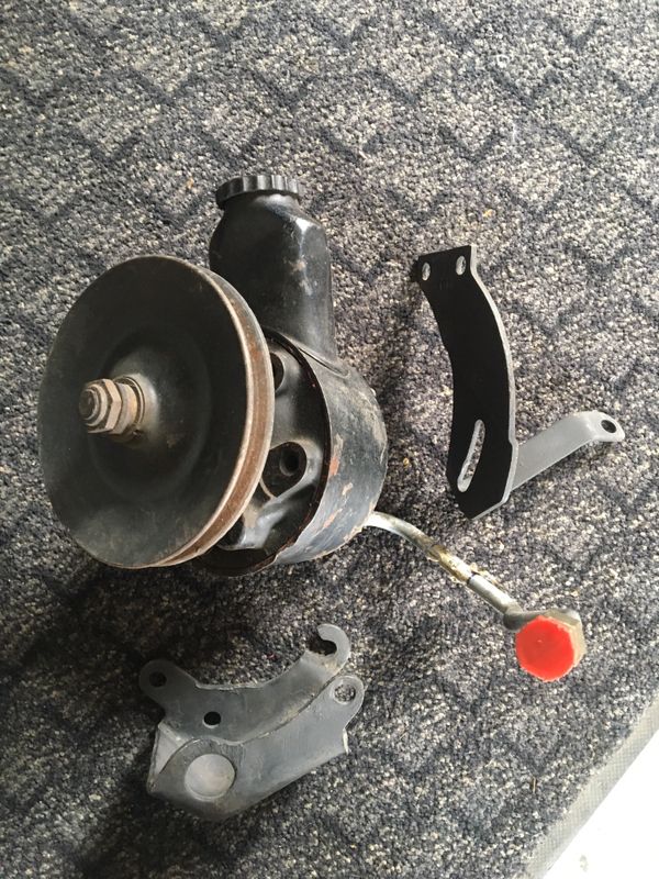 1959 1960 1961 1962 1963 1964 Impala power steering pump & brkts for