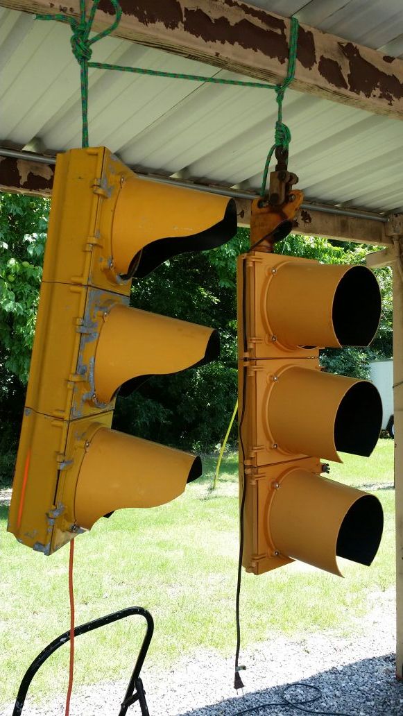 8-inch-traffic-signals-made-by-lfe-for-sale-in-arlington-tx-offerup