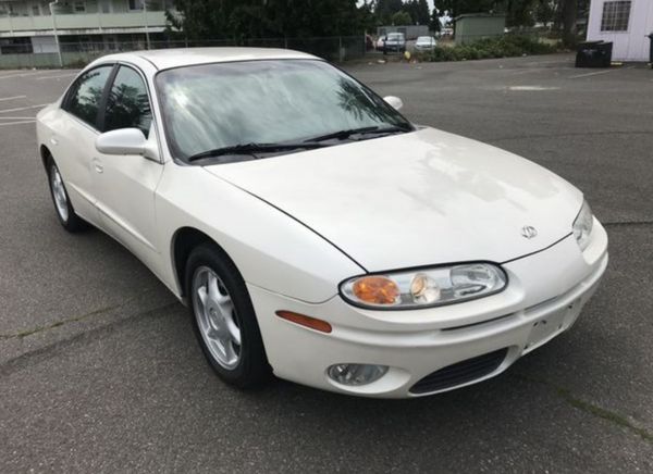 Oldsmobile aurora 2002