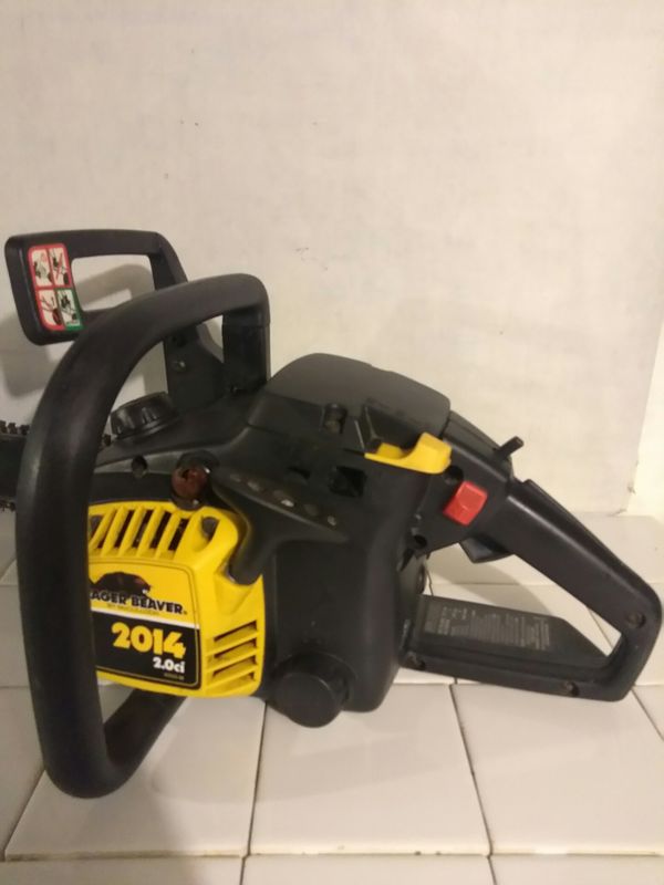 McCULLOCH EAGER BEAVER 2014 2.0 ci GAS CHAINSAW / for Sale in Lansing ...