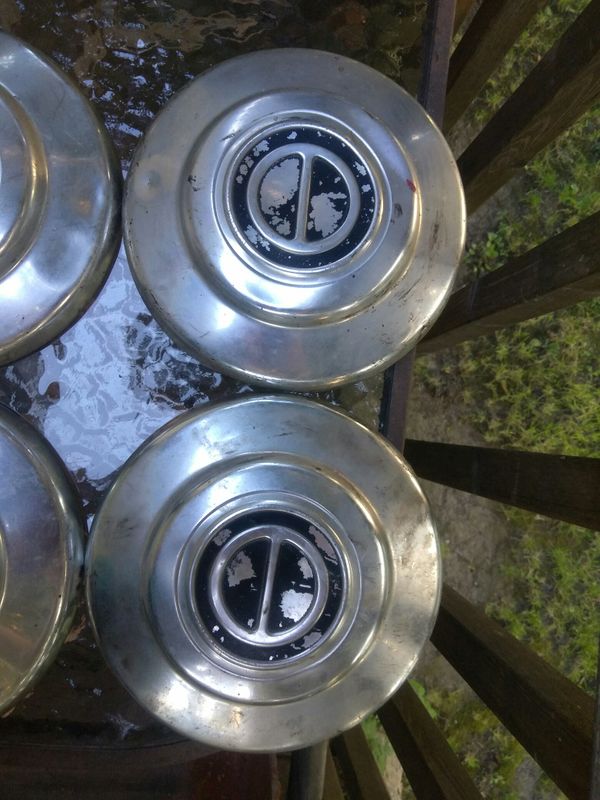 Truck Hubcaps OEM Original Vintage Ford Ranger Hub Cap Set 4 Original Pickup Truck for Sale in