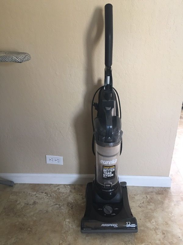 Eureka AirSpeed Zuum 12 Amps Vaccum for Sale in Foster City, CA OfferUp