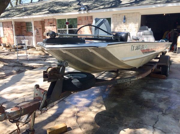 1989 bass tracker pro 17 for Sale in Houston, TX - OfferUp