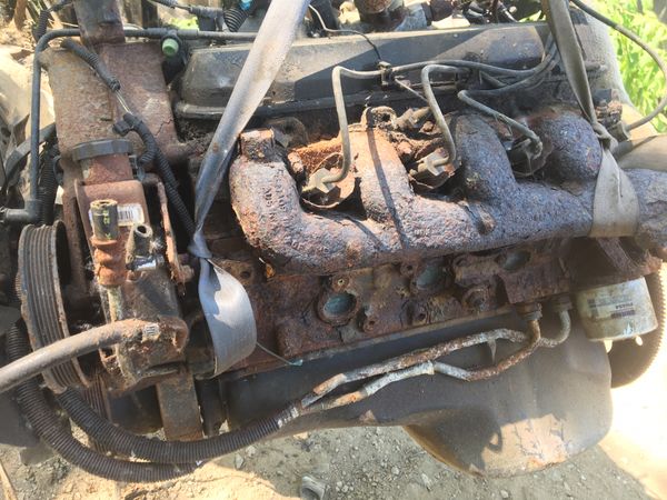 1999 chevy 454 engine. Complete for Sale in Mentor, OH - OfferUp