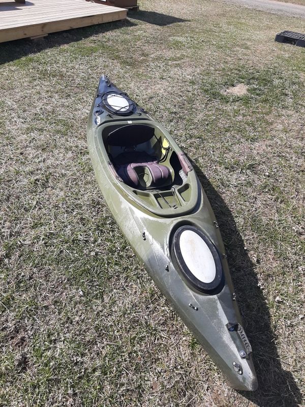Trophy 126 Dlx Angler Kayak for Sale in FSTRVL TRVOSE, PA - OfferUp