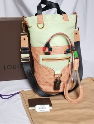 New and Used Louis vuitton bag for Sale in Dallas, TX - OfferUp