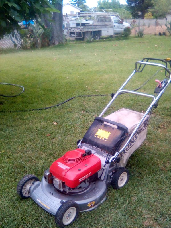 Honda hr215 commercial grade hydrostatic self propelled lawn mower $350 ...