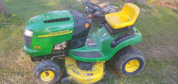 John Deere 108 Riding Mower For Sale In Medina, Oh - Offerup