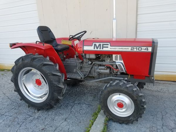 TRACTOR Massey Ferguson 210-4 for Sale in Chicago, IL - OfferUp